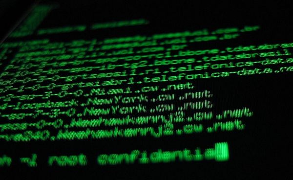 zagrożenia w internecie – jakie są niebezpieczeństwa w sieci